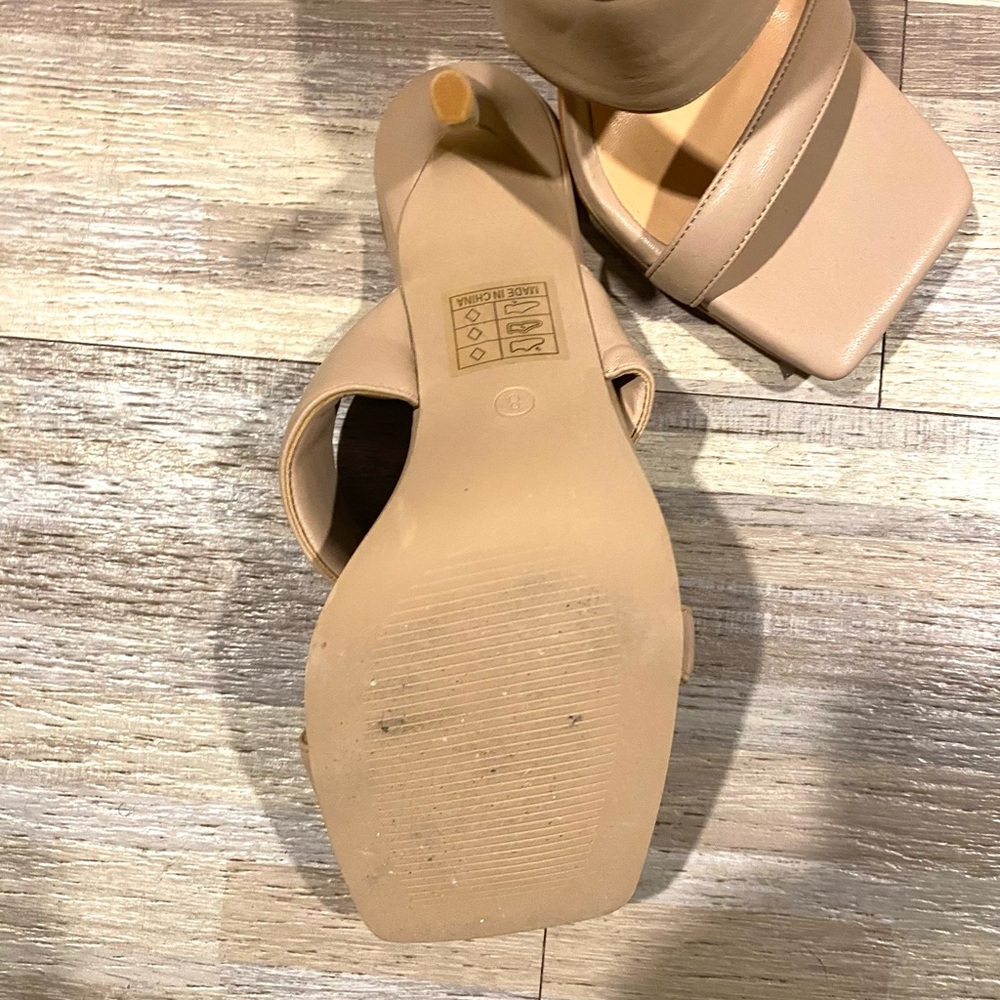 Nude Cushioned strapped heels - Picture 7 of 7